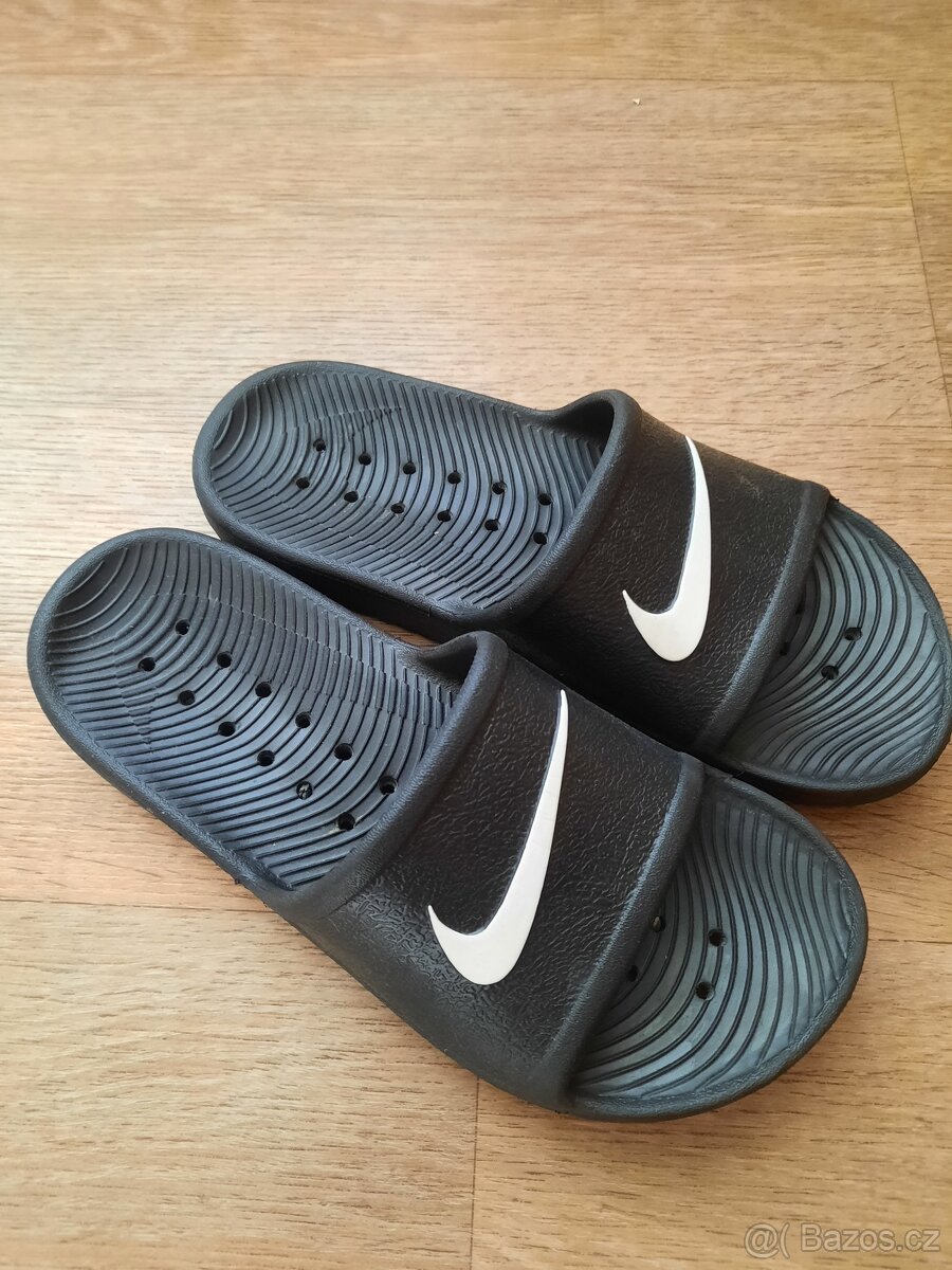 Pantofle Nike