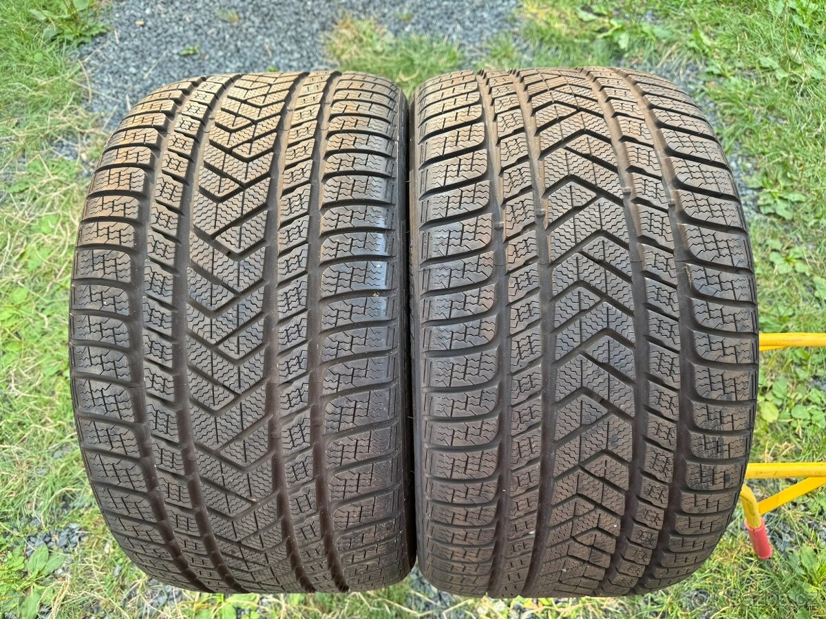 Zimní pneu 305 30 20 Pirelli 2ks