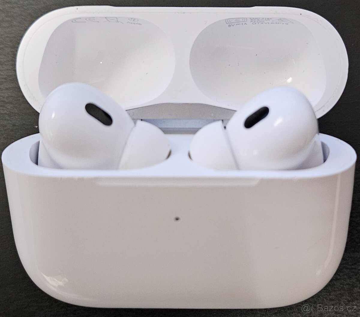 Apple AirPods Pro 2. generace (2023), top stav, záruka 15 m,