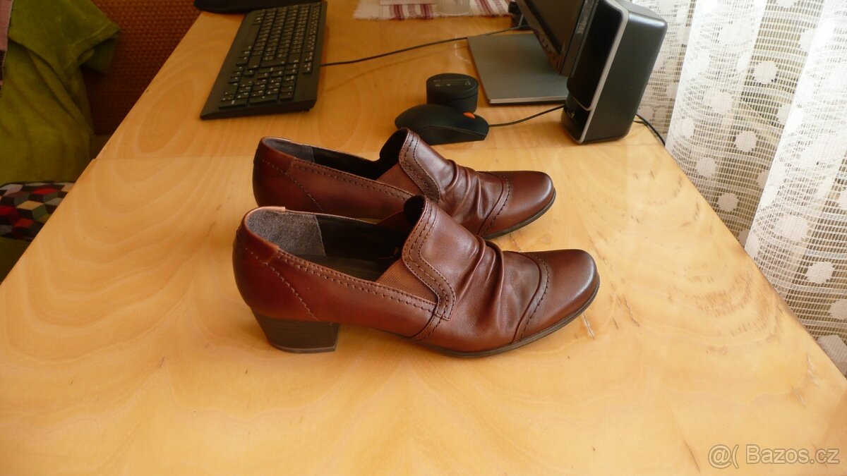 dámské boty kožené hnědé-zn.: Marco  Tozzi