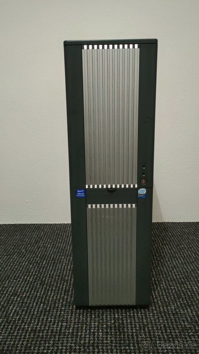 Intel I7 8700T Data server reid5 36Tb 6x Seagate 8tb