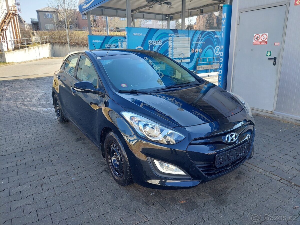 HYUNDAI i30 1.4 CVVT