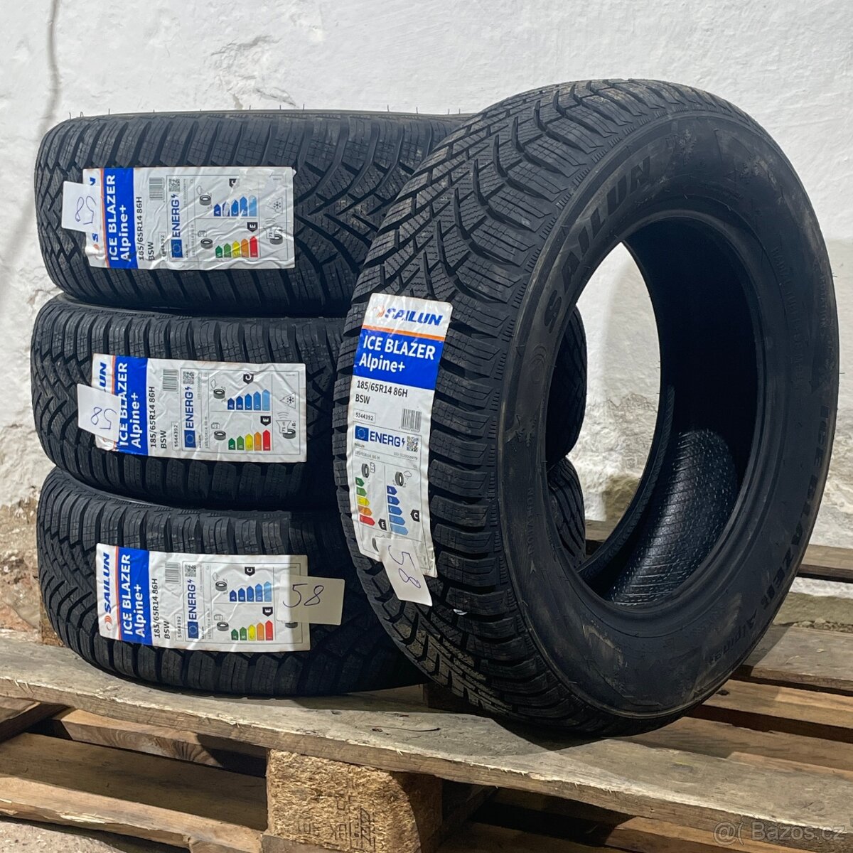 NOVÉ Zimní pneu 185/65 R14 86H Sailun