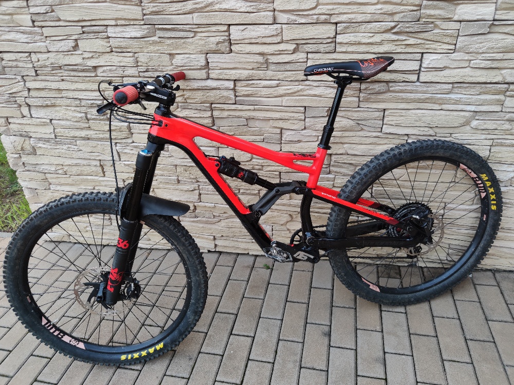 Prodám karbonový Cannondale Jekyll 3 2018 vel. M