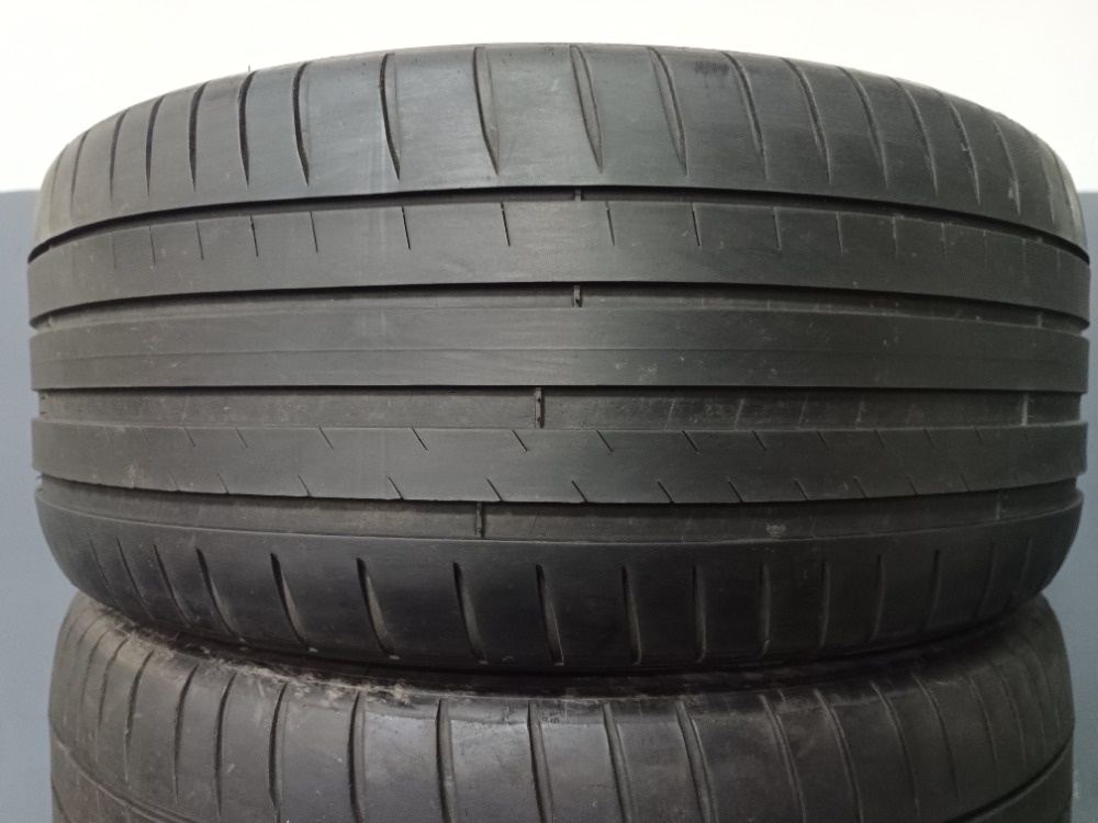 255/45 R18 MICHELIN (2719)