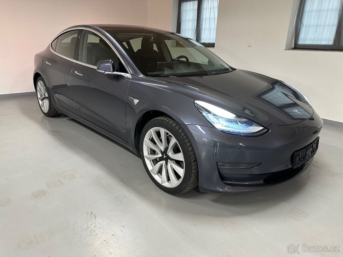 Tesla Model 3 Long Range 2019 77 tis. km FSD