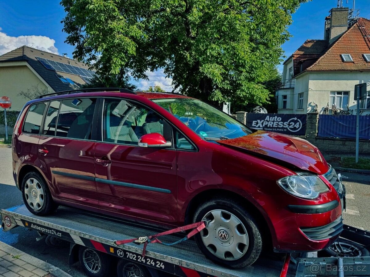 Veškeré náhradní díly VW Touran 1T2 FL 2007 BSX KLK LA3W