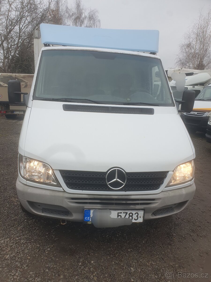 Mercedes Benz Sprinter 311 cdi , mrazák, skříň