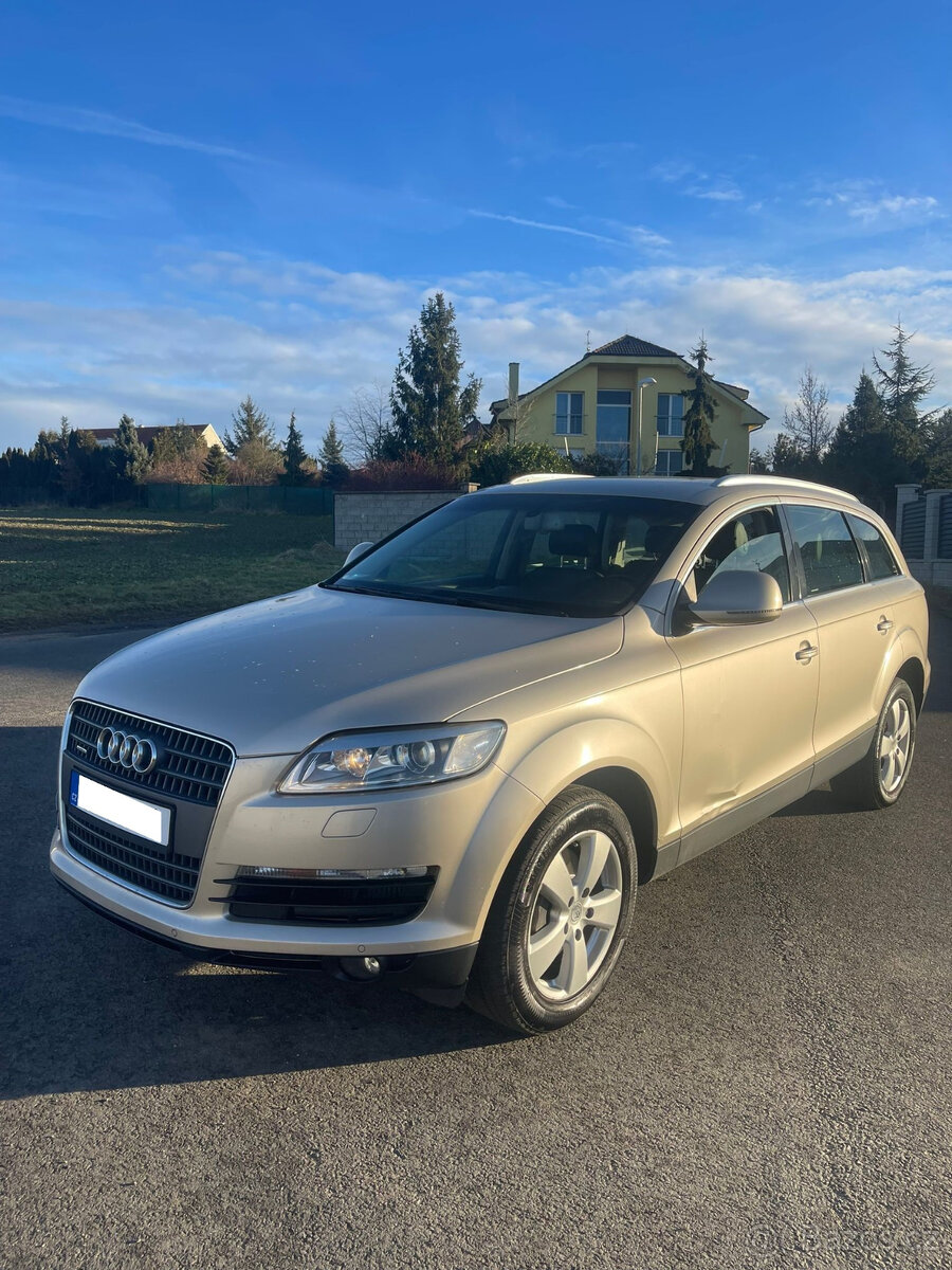 AUDI Q7 3.0TDi QUATTRO S-LINE BOSE