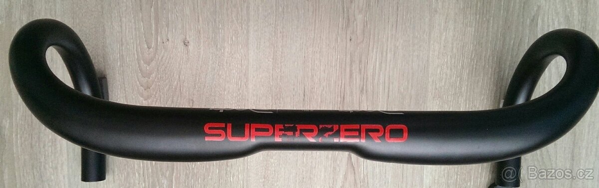 Prodám silniční řídítka Deda Superzero Alloy 460mm