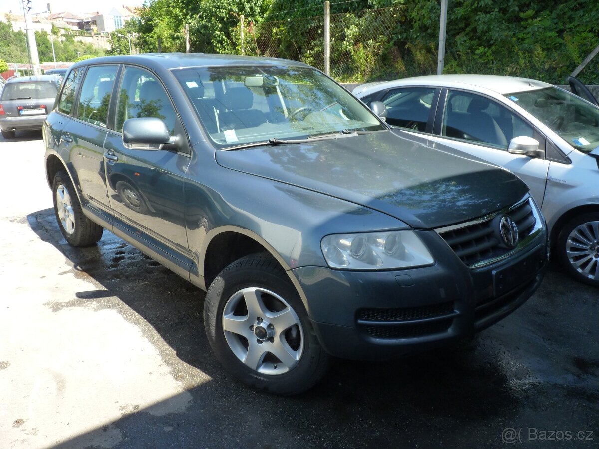 VOLKSWAGEN TOUAREG 2,5 TDi 128KW - - NÁHRADNÍ DÍLY