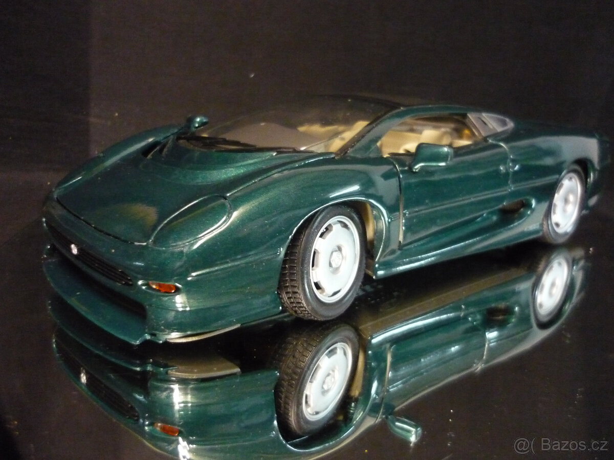 Jaguar XJ220 zelený Maisto 1/18