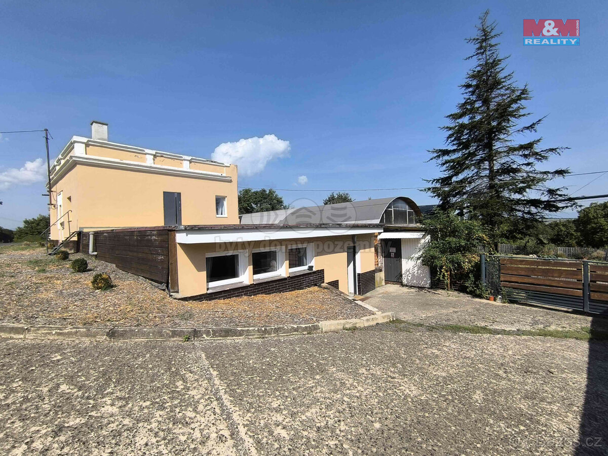 Prodej rodinného domu, 171 m², Bžany