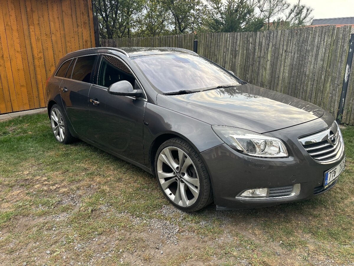 Opel Insignia 2,0 118kw 2011