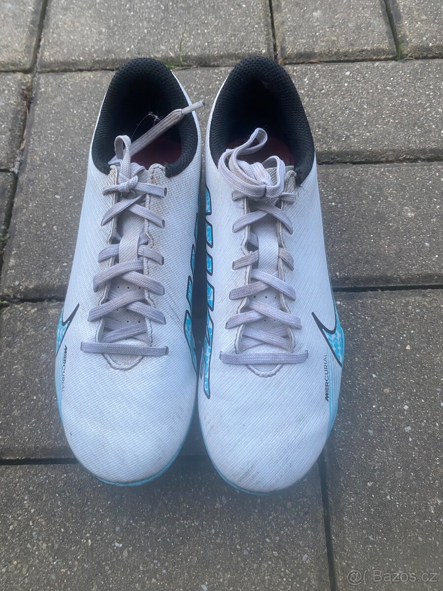 Dětské kopačky Nike JR Vapor 15 Club FG/MG vel. 2,5Y