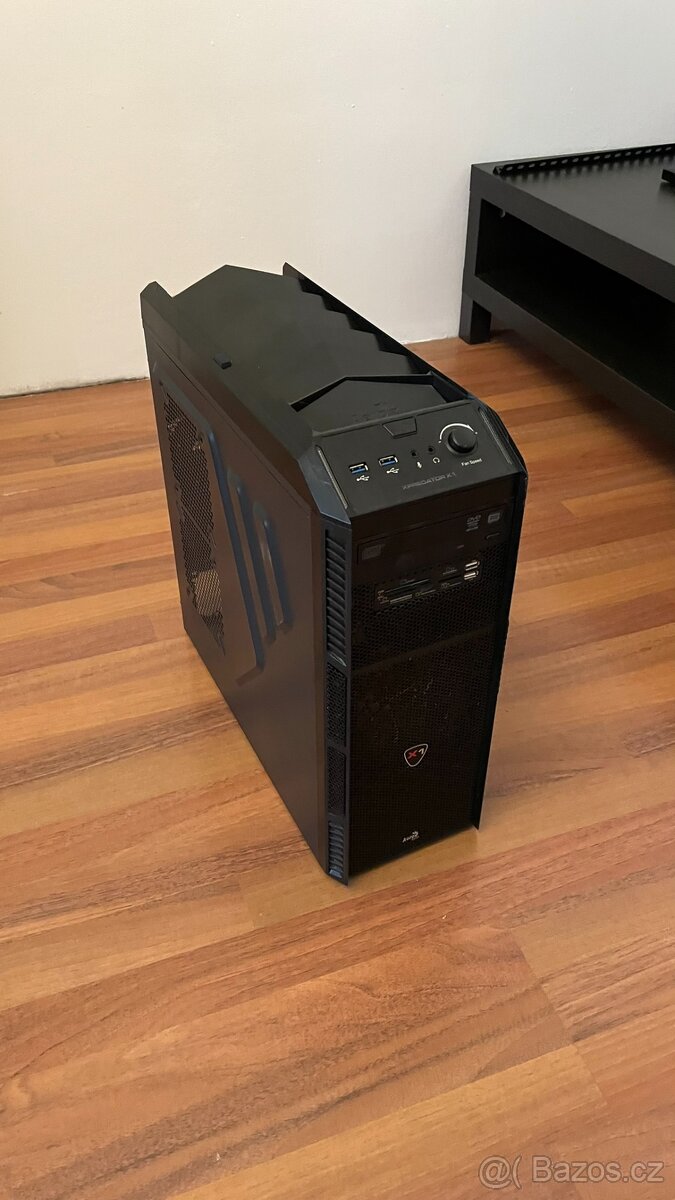 PC bedna/case Aerocool ATX s 3 ventilátory