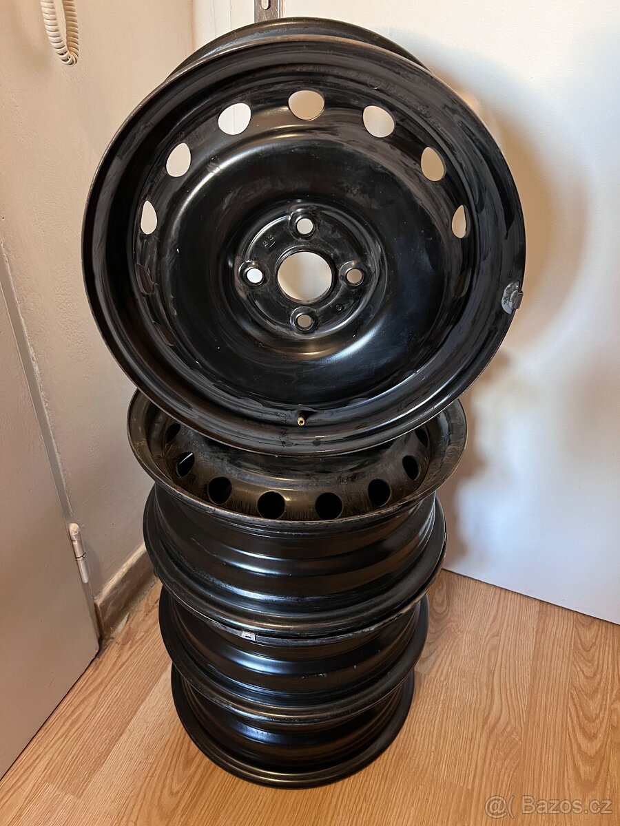 Plechový disk hyundai i20 R15