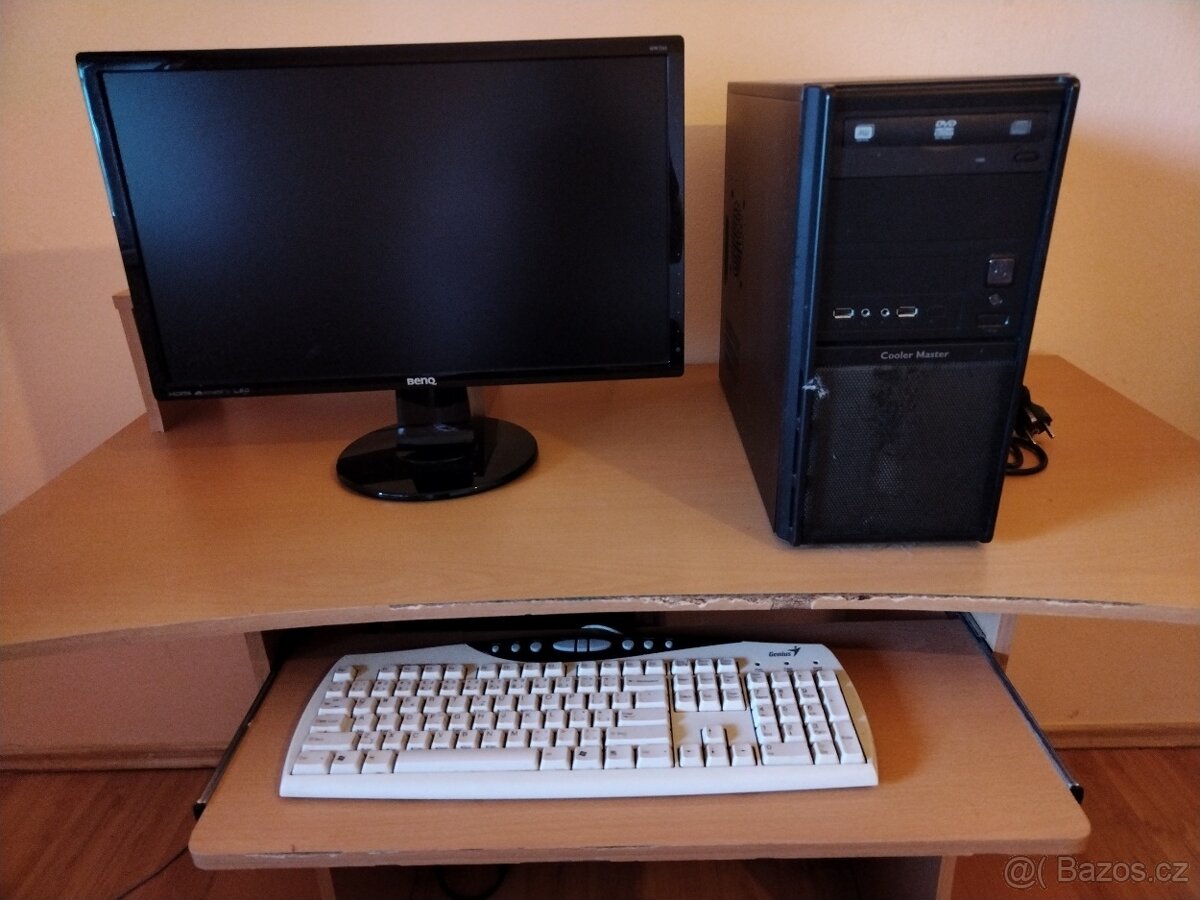 PC s monitorem