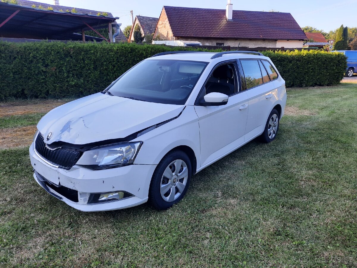 Skoda fabia combi 1,2 tsi 66kw r.v 2016 čr serviska