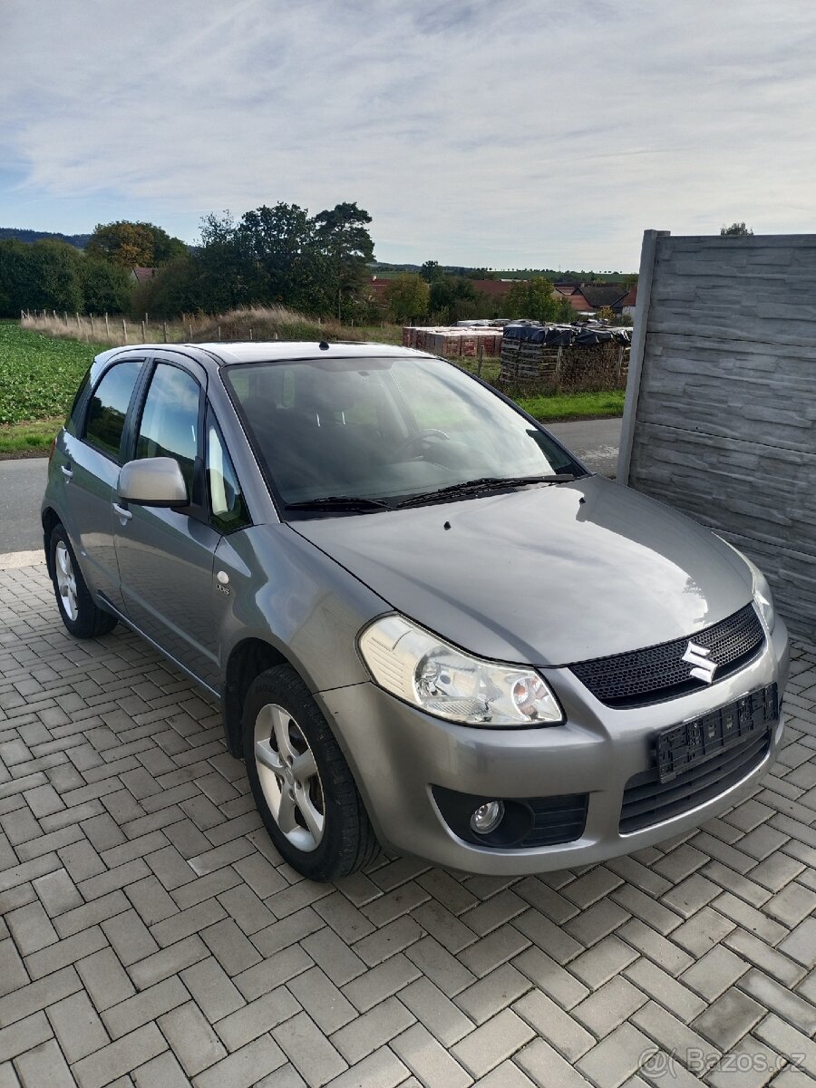 Suzuki SX4 1.9DDiS 88kW / nová stk/ 2x klíč/ 2WD