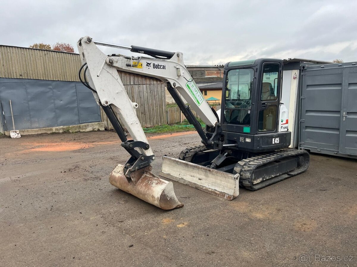 Bobcat E45 r.v. 2015, 2896 Mth