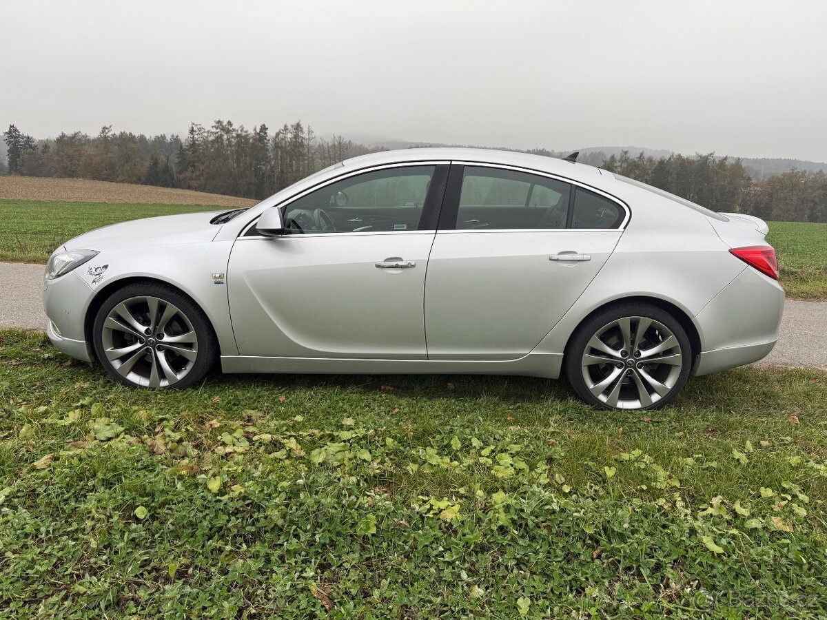 Opel Insignia 2.0 Turbo 4x4 162 kW OPC Line