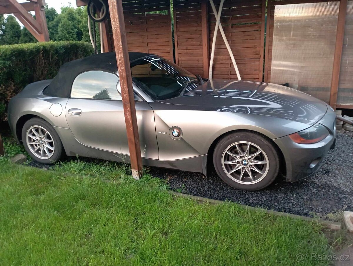 BMW Z4 E85 NÁHRADNÍ DÍLY N.D