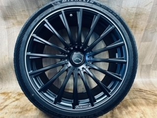 Letní pneumatiky Michelin Pilot Sport 4S 255/40 a 285/35 R21