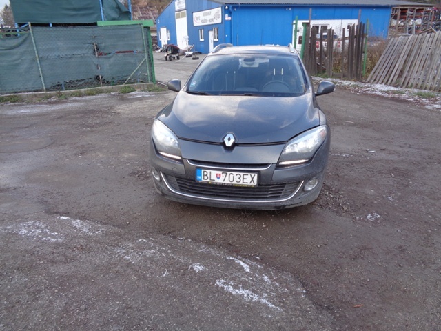 Renault Megane III 1,6i 81KW, Rozprodám na náhradní díly