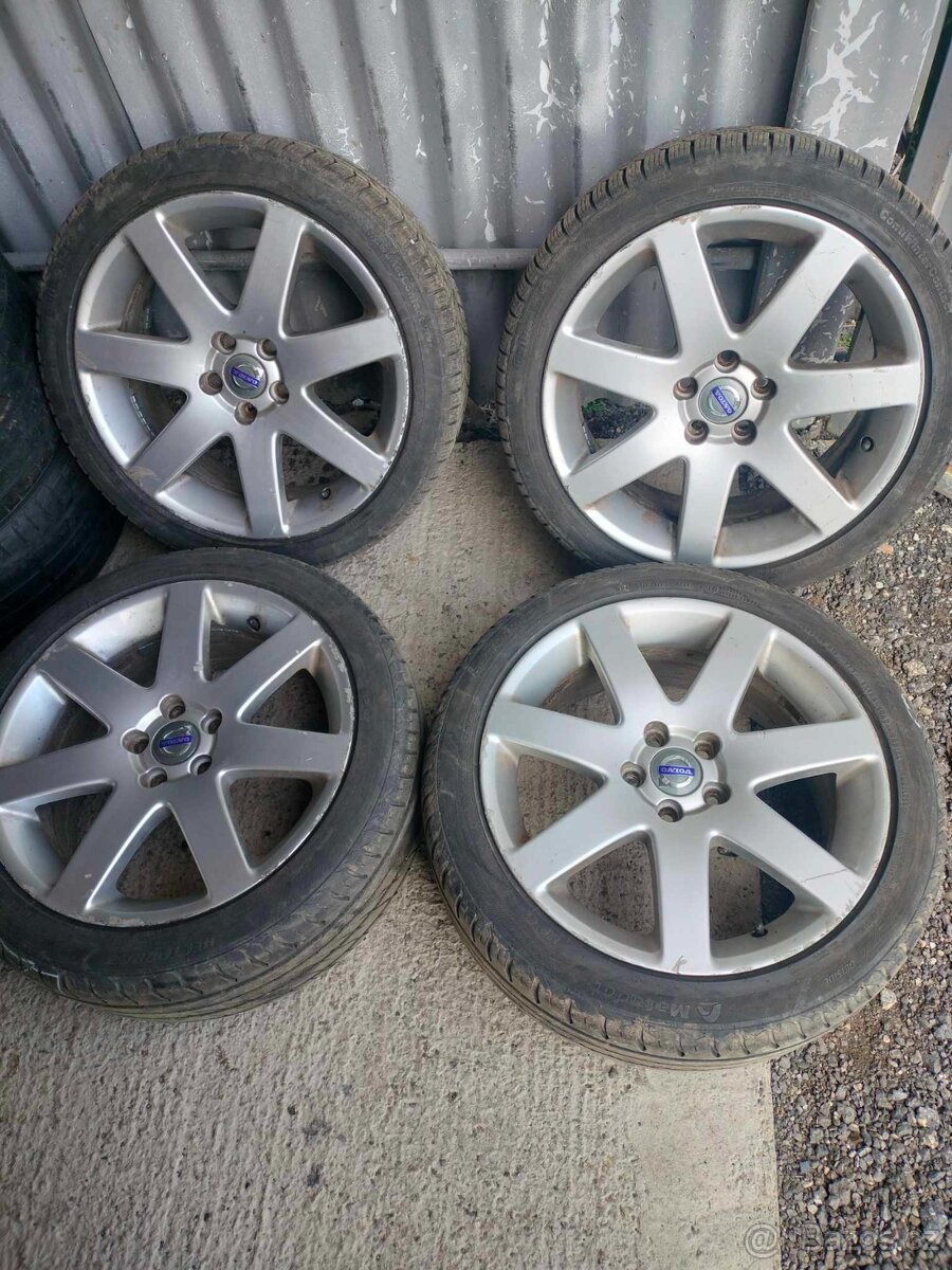 4ks alu disky orig. Volvo 5x108 R18 pneu 235/40 r18 7mm