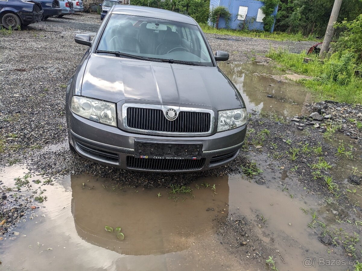 Škoda superb 2.8 benzin - náhradní díly