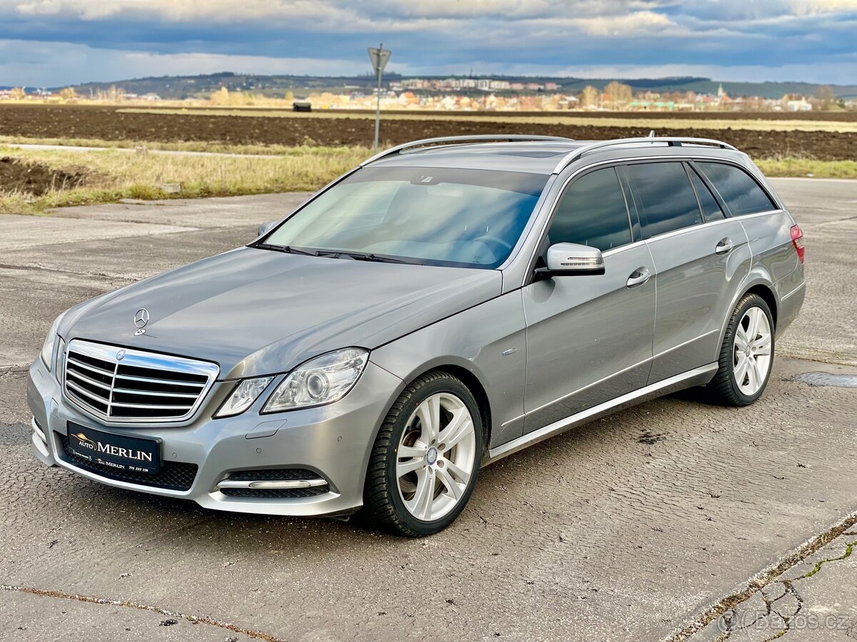 Mercedes E 300cdi TOP po servisu