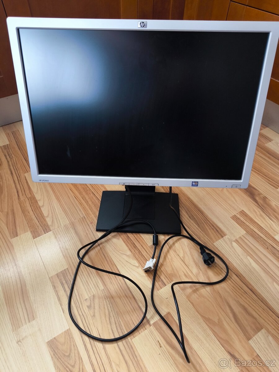 LCD Monitor HP EF224A 24" - rezervace