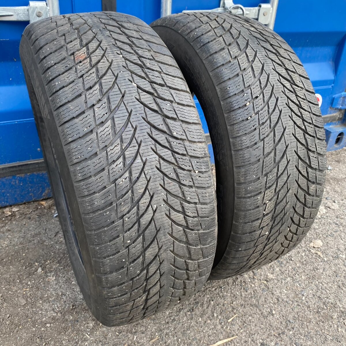 Zimní pneu 235/55 R17 103V XL Nokian 5,5-6mm