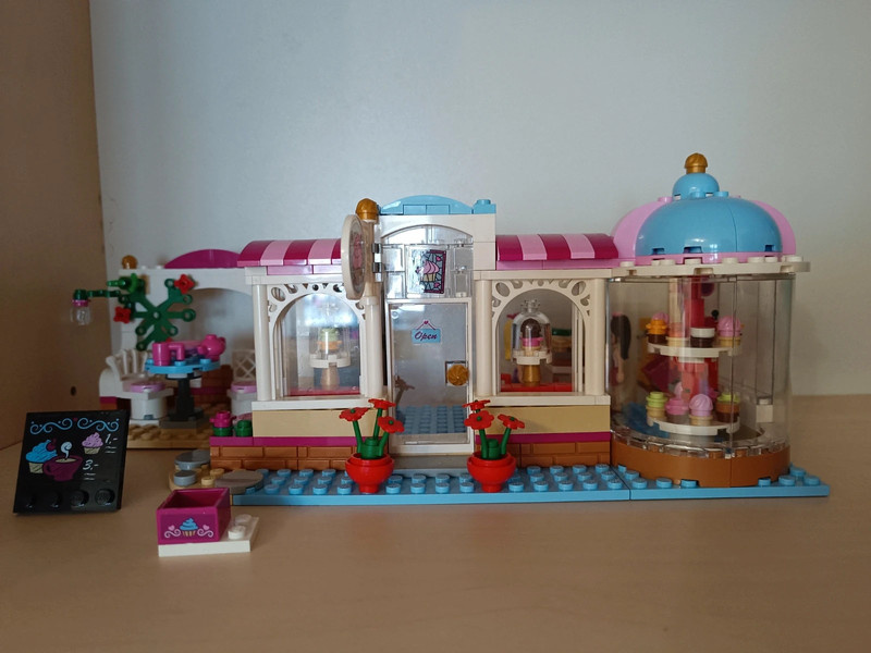 LEGO Friends 41119 Cukrárna v Heartlake