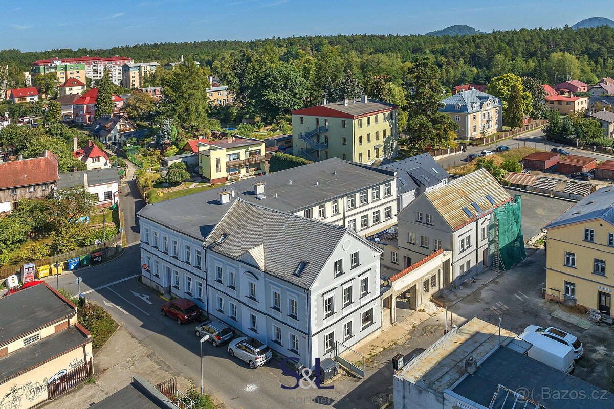 Nabízíme k pronájmu byt po kompletní rekonstrukci o dispozic