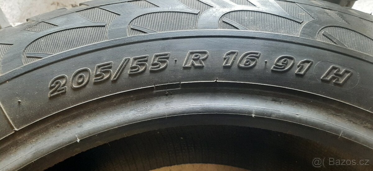 Zimní 1ks 205/55 R16 Matador 5.5mm