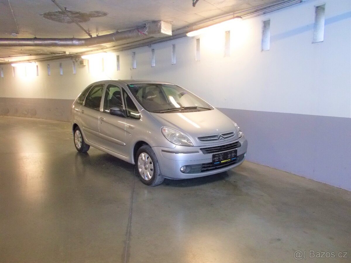 Citroën Xsara Picasso 1,6i SERVISOVÁNO,SUPER STAV