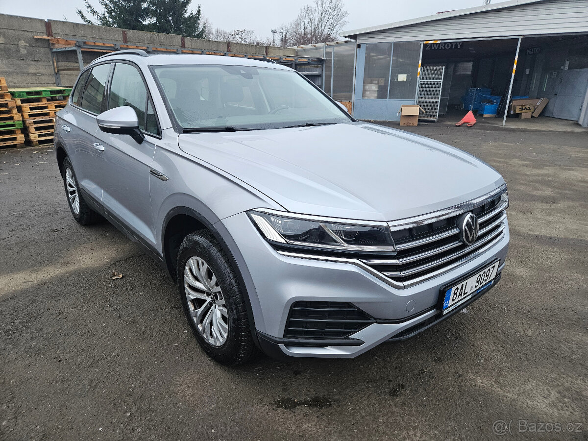 VW Touareg 3,0TDi 4Motion, ČR, 1.maj, 41 tis. km, DPH