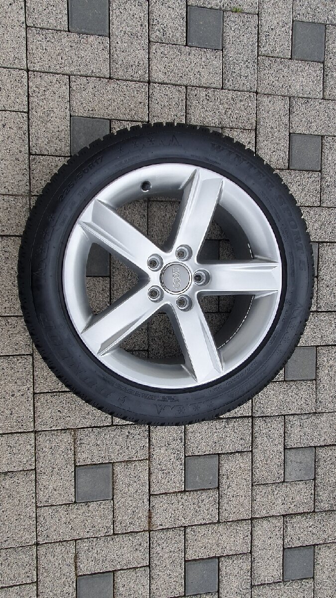 ALU KOLA AUDI 17  DUNLOP ZIMNI. 225/50 R17