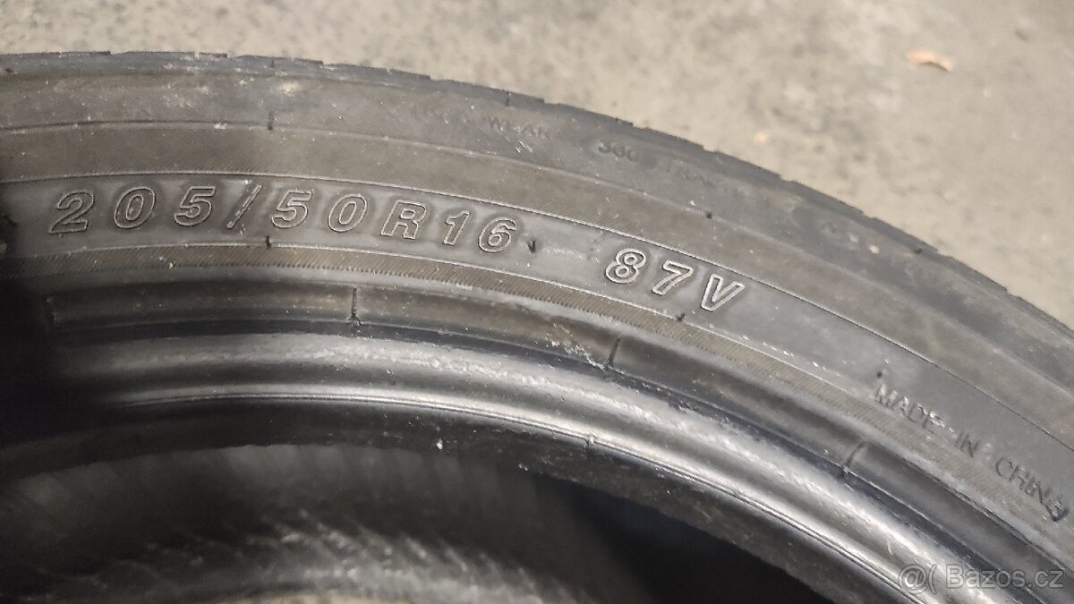 205/50 R16 87V