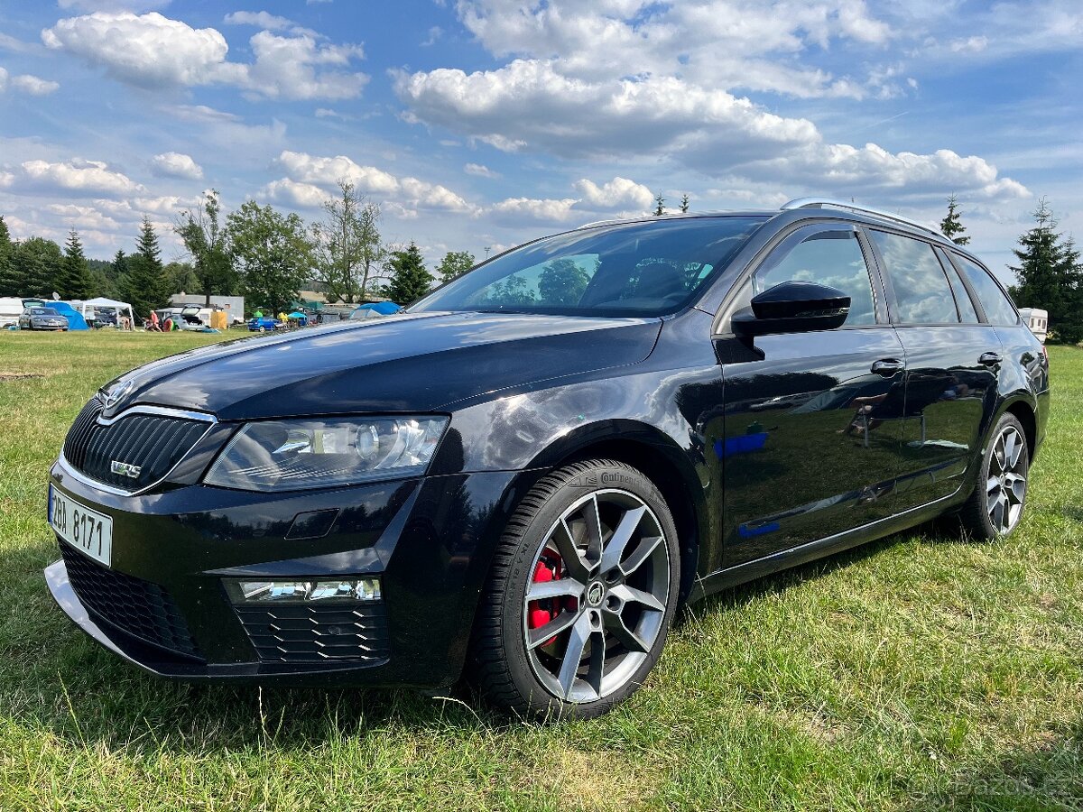 Octavia RS 2.0 TDI 135 kW, DSG, TOP stav, vedená serviska