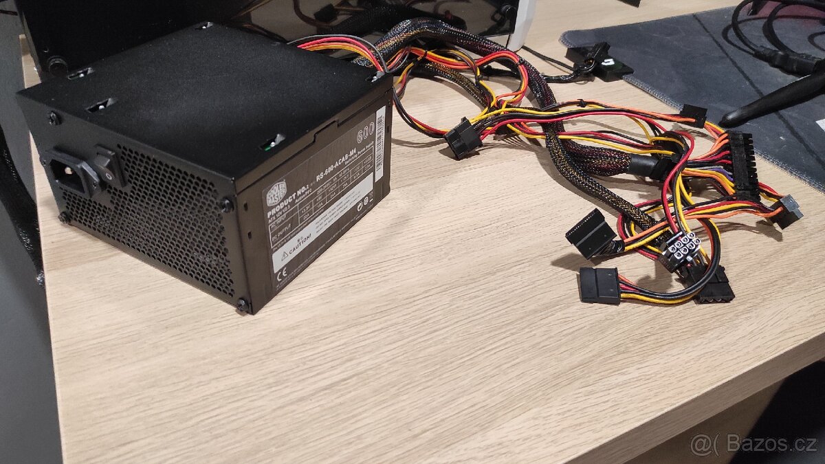 PC zdroj Cooler Master 600w