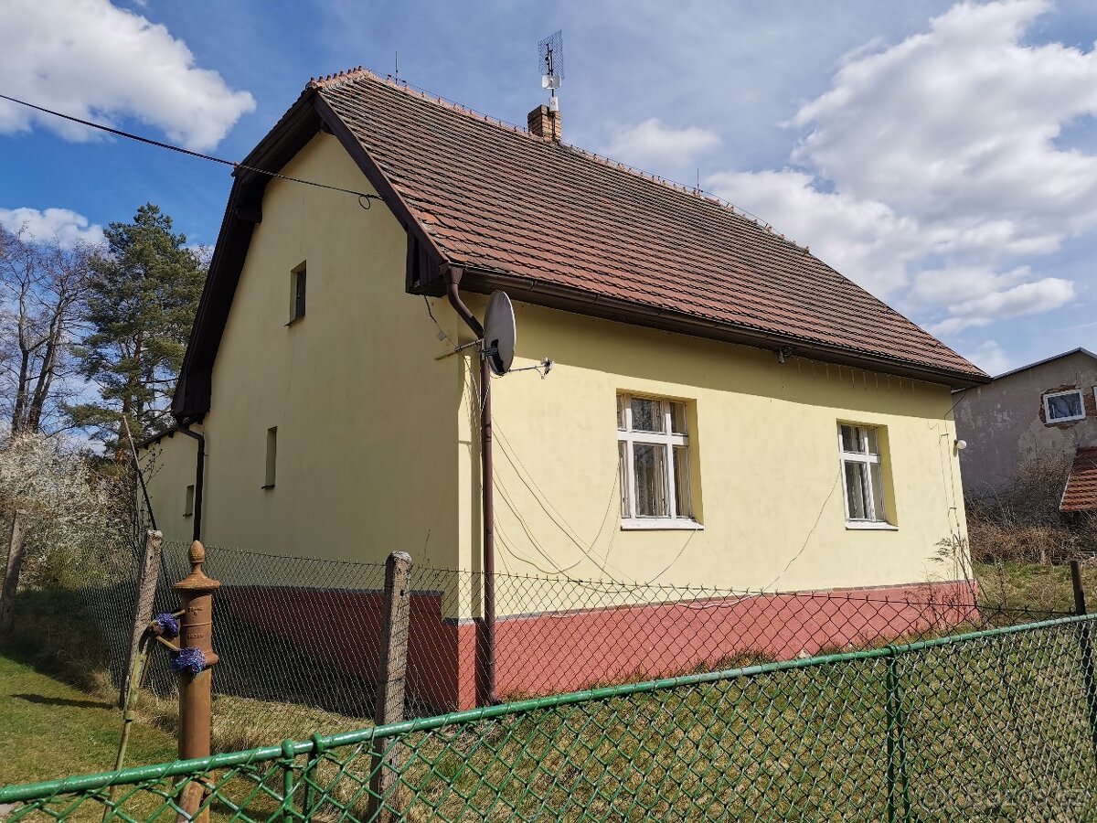 Prodej RD 150 m², pozemek 641 m² Strančice - Otice č.p. 36