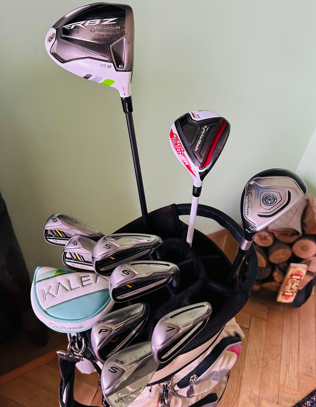 DÁMSKÝ GOLFOVÝ SET TAYLORMADE BAG DRIVER DŘEVO HYBRID ŽELEZA