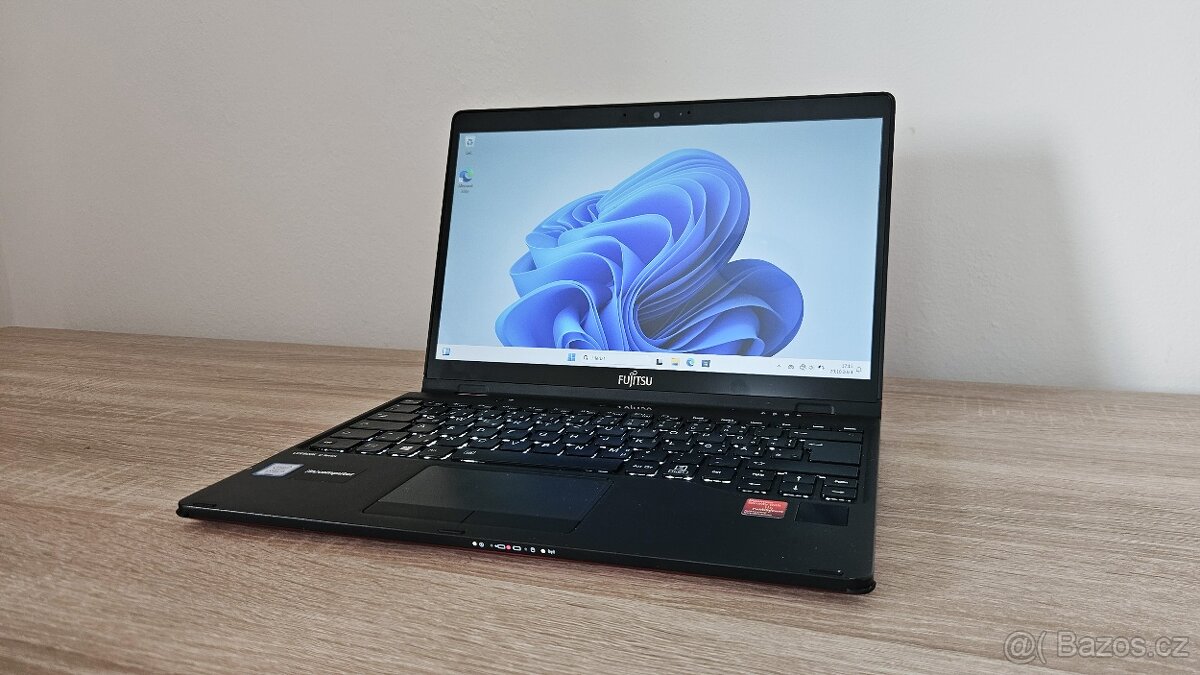 Fujitsu U939X (i5-8265U, 16 GB RAM, 256 GB SSD)