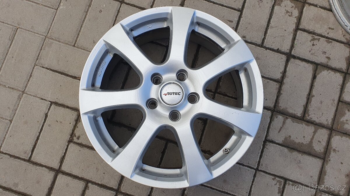 Sada Alu Disků 5x114.3 R17 Autec + TPMS Ventilky