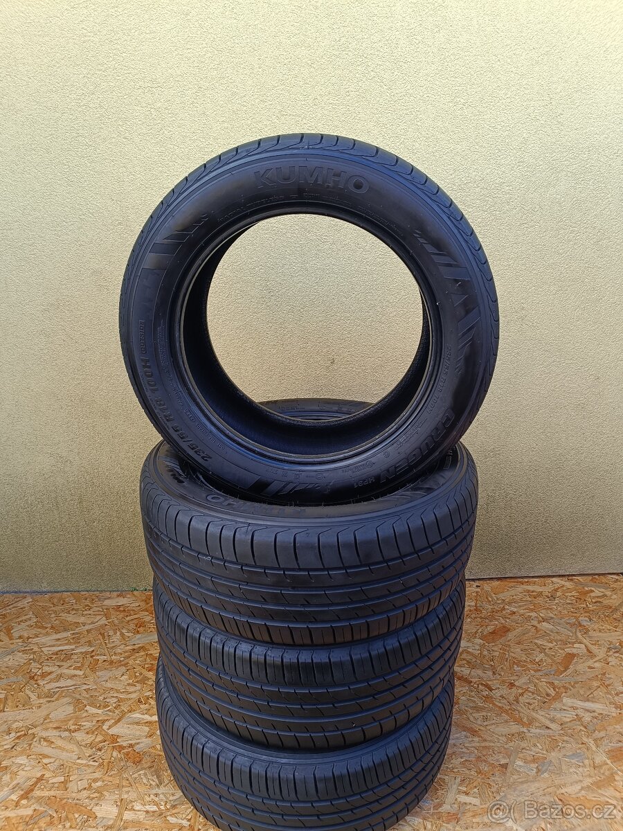 4ks zanovni letni 235/55/18 Kumho