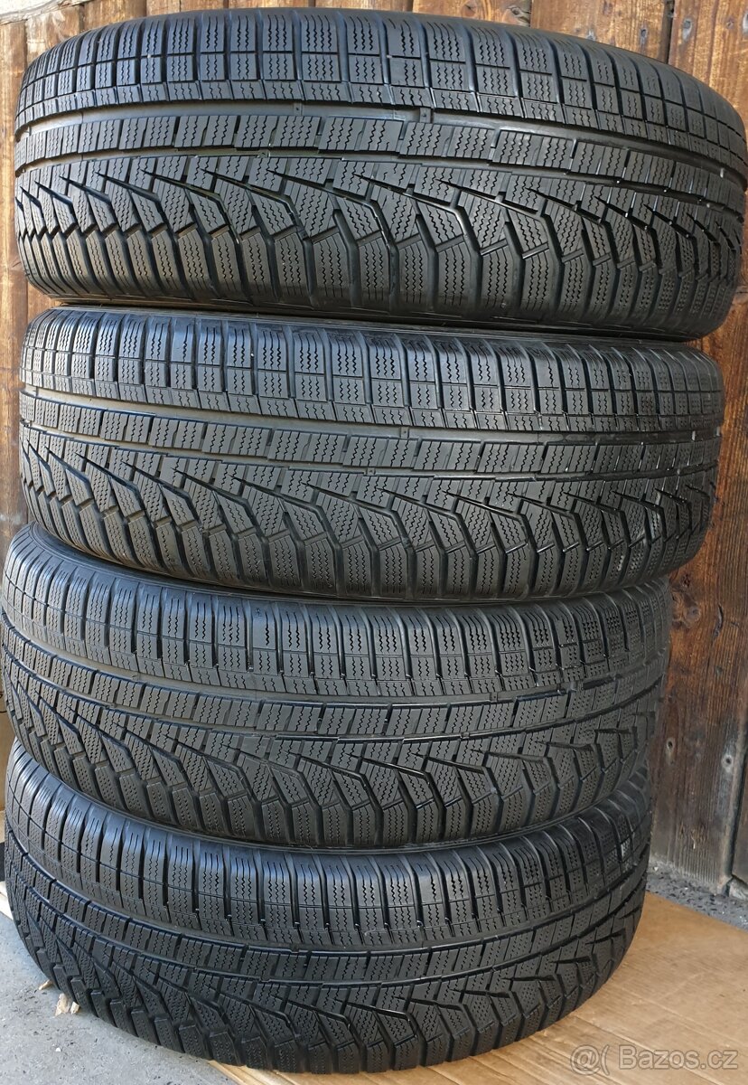 Hankook Winter I cept evo2 SUV, 225/65R17.