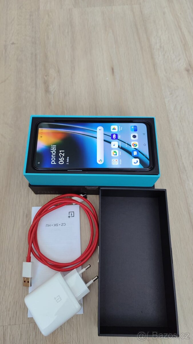 Mobilní telefon One Plus Nord2 5G 8 GB/128 GB Blue Haze